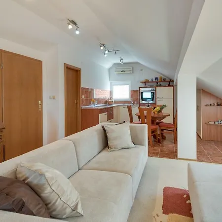 Apartment Maslina